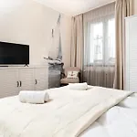 Two Bedroom Apartment 3City With Balcony In Gdansk By Noclegi Renters