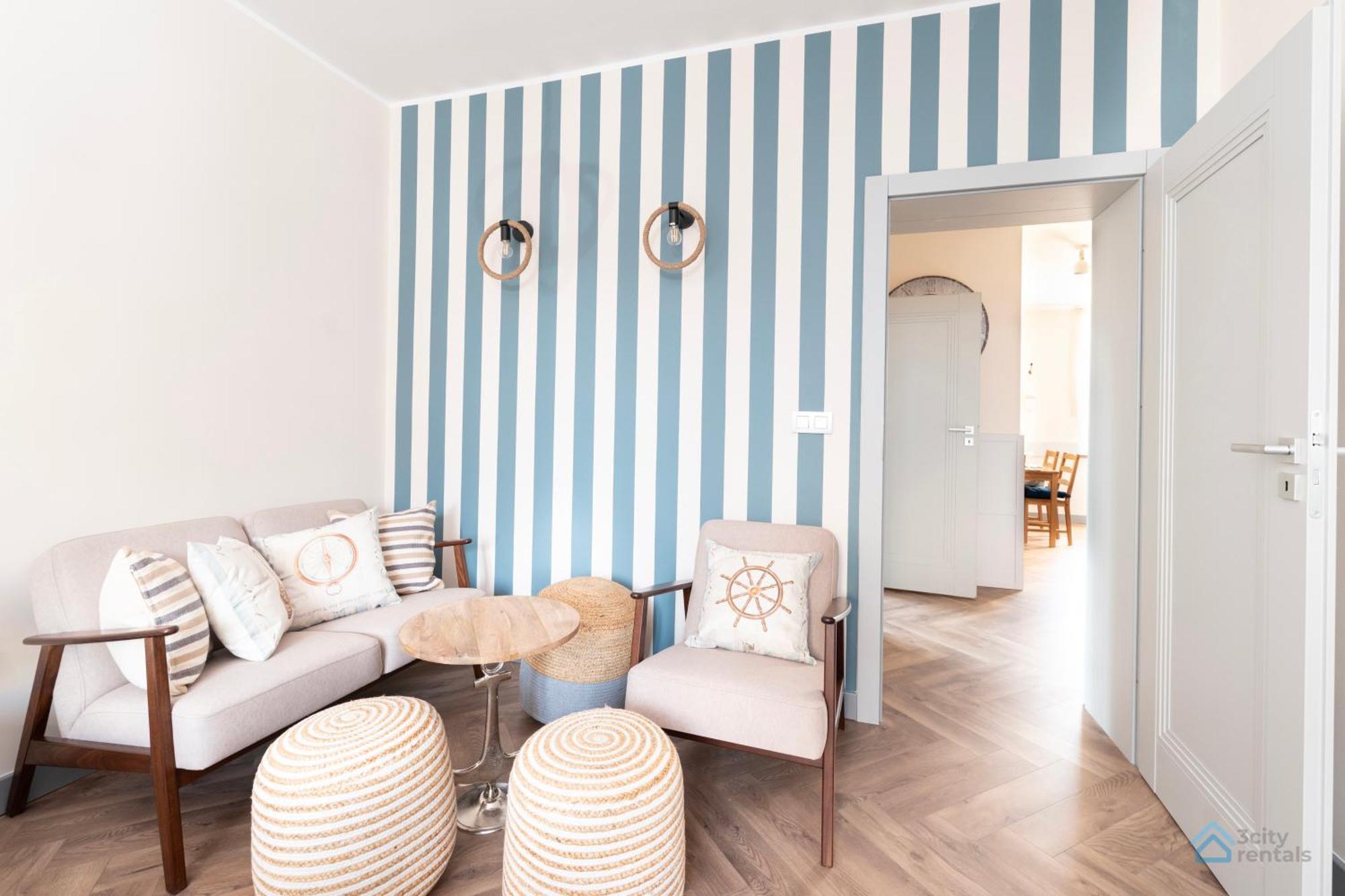 Two Bedroom 3city With Balcony In By Renters Lejlighed